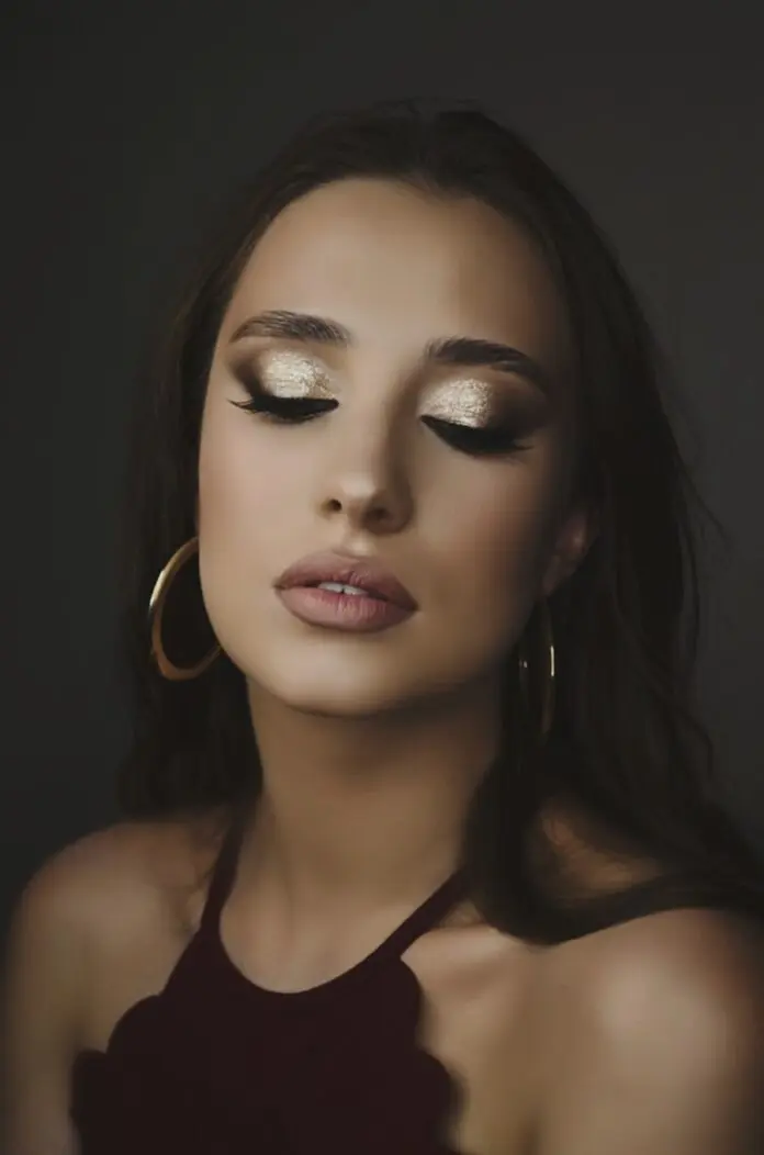 Photo Evening makeup: How to achieve a glamorous look step by step